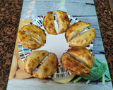 Foto del paso 4 de la receta: Empanadillas al horno con huevo, atún y tomate