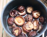 รูปขั้นตอนการทำที่ 1 ของ ข้าวต้มเห็ดหอม🍄🍚