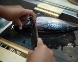 A picture of step 6 of Preparing Frigate Mackerel (Katsuo).