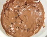 A picture of step 4 of Chocolate Chip Muffins.