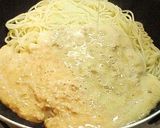 A picture of step 8 of Delicious Pasta Carbo-natto?! (Natto in Carbonara Sauce).