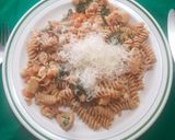 Foto del paso 4 de la receta: Pasta integral con pollo y espinacas