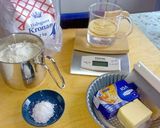 A picture of step 1 of Basic Pie Dough (Voitaikina in Finnish).