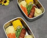 Foto langkah ke 5 dari resep Salmon Teriyaki Honey Glazed with mashed potato.