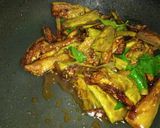 Hình bước làm 2 của món Cà xanh kho quế