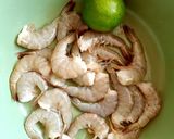 Foto langkah ke 1 dari resep Udang Saos Padang kemangi.