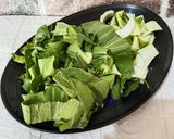 Foto langkah ke 1 dari resep Tumis Tauge Pokcoy Pedas.