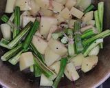 ডাঁটা আলু পোস্ত (data aloo posto recipe in Bengali) রেসিপির ধাপ 2 ছবি