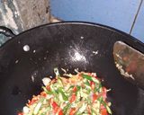 Foto langkah ke 4 dari resep Tumis Kulit Buah Naga.