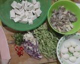 Foto langkah ke 2 dari resep Tumis buncis puyuh jamur.