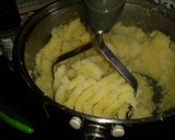 A picture of step 5 of Bonfire Shepherds pie.