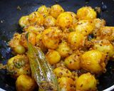 A picture of step 7 of Spicy Bombay Potatoes.