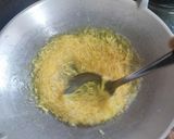 Gambar langkah 3 resipi Udang Goreng Butter Bersarang.
