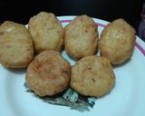 Foto langkah ke 5 dari resep Perkedel Kentang.