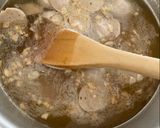 Foto langkah ke 3 dari resep Easy Cooking: Simple Indonesian Meatball Soup (Bakso Kuah).