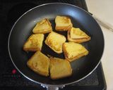 A picture of step 7 of Fluffy French Toast.