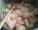 Foto del paso 5 de la receta: Patatas en salsa verde con merluza
