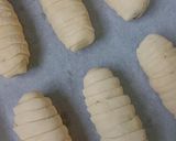 Foto langkah ke 4 dari resep Pisang Bolen Lilit.