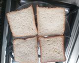 A picture of step 2 of Melted cheese sandwiches#Weekly Jikoni Challenge.