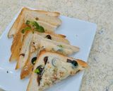 A picture of step 6 of Pizza Bread.