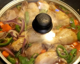 Foto del paso 5 de la receta: Pollo con verduras y tomate cambray🌺