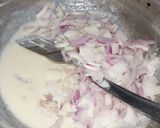 A picture of step 3 of Momos.