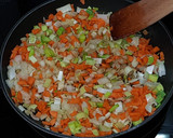 Foto del paso 4 de la receta: Redondo de ternera en salsa de verduras de la tía Bea
