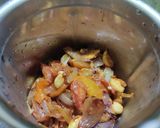 A picture of step 6 of Methi Matar Malai.