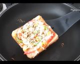 A picture of step 4 of Bread Pizza.