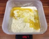 Foto del passaggio 2 della ricetta 219 • Torta salata ai peperoni arrostiti con impasto preparato nel tupper ⚡️⚡️⚡️
