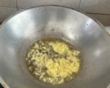 Foto langkah ke 2 dari resep Telur Gobal Gabul Polos.