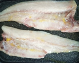 Foto del paso 7 de la receta: Lubina a la Plancha con Calabacín y Papitas a la Mantequilla al Wok con Mayonesa de Trufa