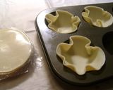 Foto del paso 1 de la receta: Florcitas de banana con malvaviscos