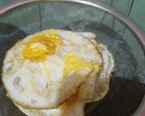 Foto langkah ke 1 dari resep Telor Ceplok Pedas.