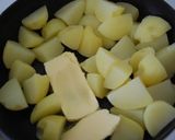 A picture of step 2 of Simple and Quick Western-Style Boiled Potato Tumbles.