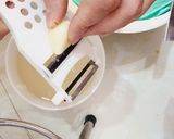 Hình bước làm 2 của món Giấm tỏi ớt (không bị xanh tỏi, không bị đục màu giấm)