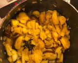 A picture of step 5 of Eggplant curry.
