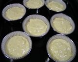 A picture of step 4 of Yogurt Muffins.