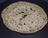A picture of step 4 of Papad cone chaat.