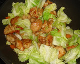 A picture of step 7 of Spring Cabbage and Chicken Stir Fried with Oyster Sauce.