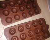 Foto del paso 7 de la receta: Bombones de chocolate con relleno de fresa 🍓 🍫