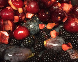 Foto del paso 1 de la receta: Mermelada de higos cerezas y moras