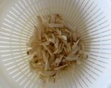 A picture of step 1 of Full of Fiber Burdock Root & Hijiki Fried Brown Rice.