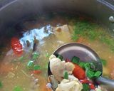 Foto langkah ke 5 dari resep Garang Asem Ayam.