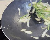 Foto del paso 2 de la receta: Pollo y verduras con kimchi