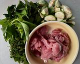 รูปขั้นตอนการทำที่ 2 ของ คั่วป่าผักขี้ขวง(สะเดาดิน)แมงลัก🌶️🧄