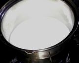 A picture of step 1 of 3 ingredients ceremal sauce.