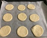 A picture of step 2 of Soft Mini Pizzas.