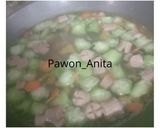 Foto langkah ke 3 dari resep Sup Wortel Oyong Soun Sosis.
