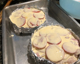 Foto del paso 5 de la receta: Pollo especial con base de papas